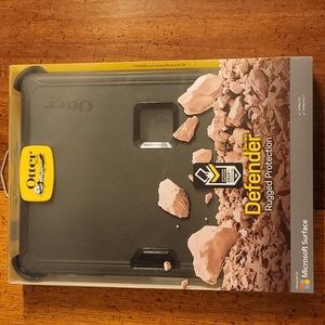 OtterBox Defender Series Case for Microsoft Surface Go 2 - Black (77-65225)